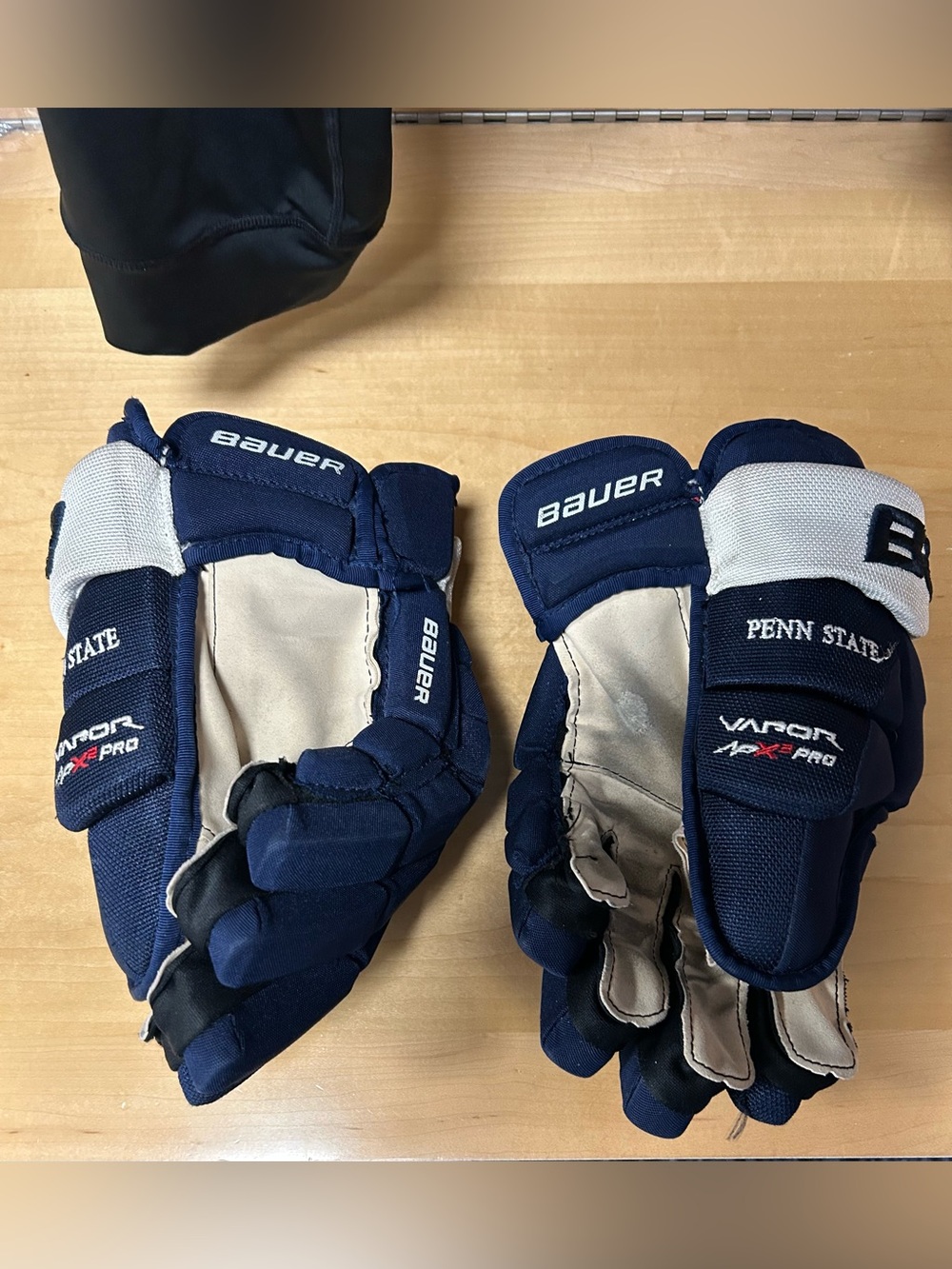 Penn State Bauer Vapor Navy Hockey Gloves Size 14